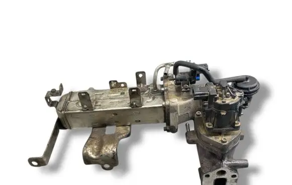 Opel Antara EGR valve cooler 25185316 HJ4V1 F007