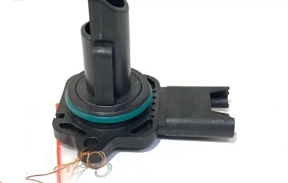 BMW 5 E60 E61 Mass air flow meter 8ET009142-64