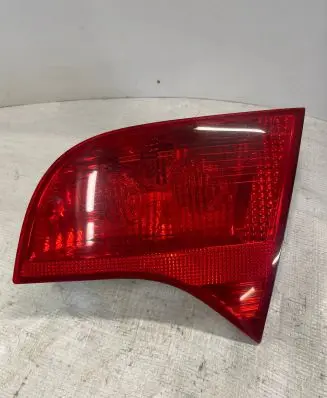 Audi A4 S4 B7 8E 8H Tailgate rear/tail lights 8E9945094A 484502 ULO749002