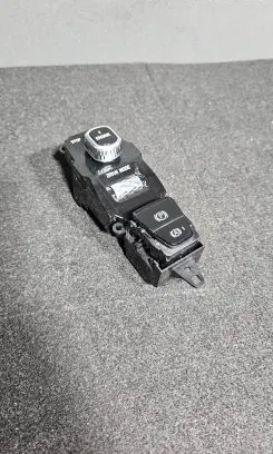 Volvo XC90 Engine start stop button switch 31443829 T16310074301