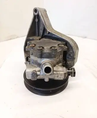 BMW 3 E90 E91 Power steering pump 7793983 118844