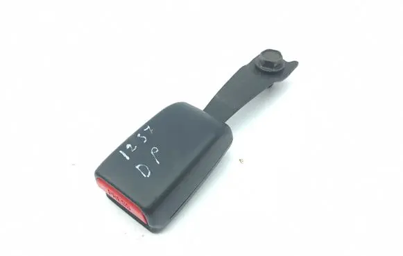 Mitsubishi Pajero Front seatbelt buckle 060922HA