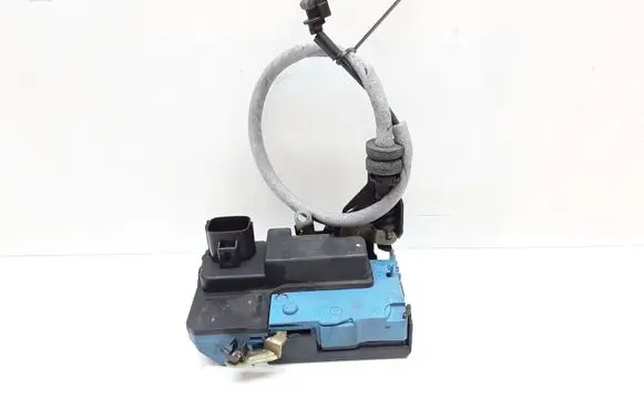 Volvo V70 Front door lock