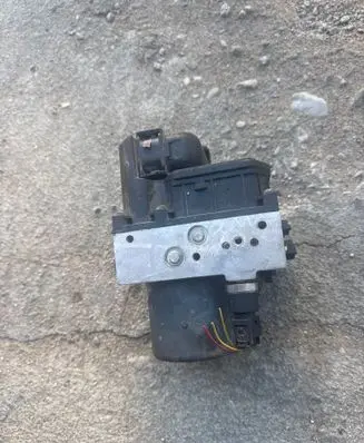Volkswagen PASSAT B5.5 ABS Pump 0265225124 4B0614517G 0265950055