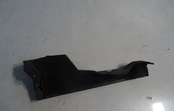 BMW 5 F10 F11 Other engine bay part 7204336