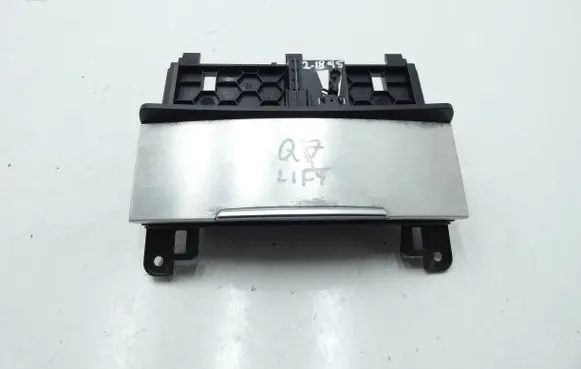 Audi Q7 4L Ashtray (front) 4L0857951