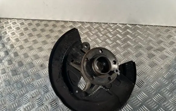 Volvo V60 Front wheel hub