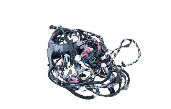 Renault Twingo II EUR ISO radio connector 8200933570
