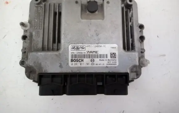 Ford Focus Engine control unit/module ECU 4M5112A650YE