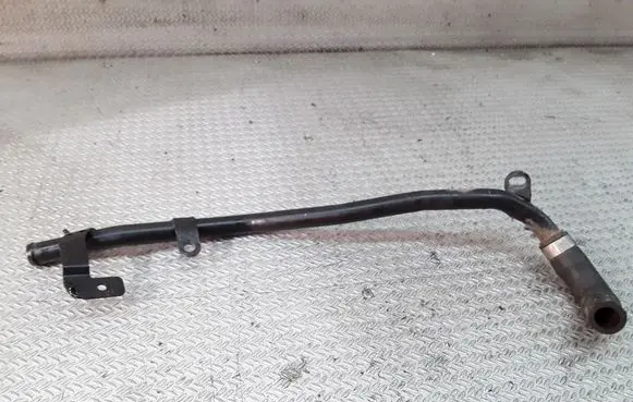 Coolant pipe/hose