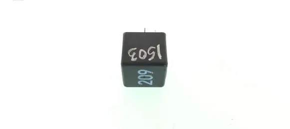 Audi A4 S4 B5 8D Other relay 443951253A