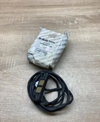 Fiat Ducato Sliding door contact joint 1342698080 68279770AA