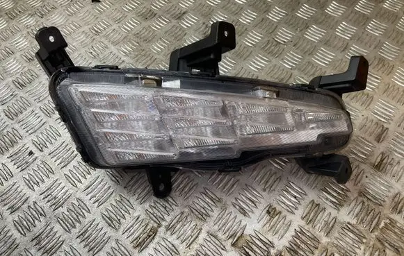 Hyundai i30 LED Daytime headlight 92208G4600