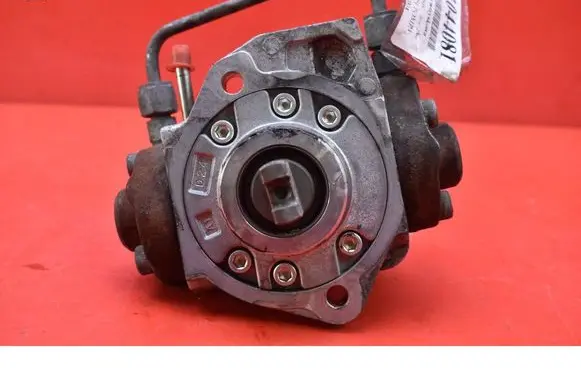 Toyota Avensis Verso Fuel injection high pressure pump 22100-0R010
