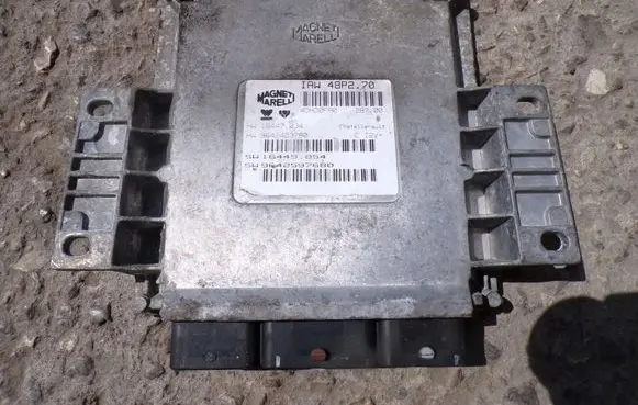 Peugeot 206 Engine control unit/module ECU 9642597680