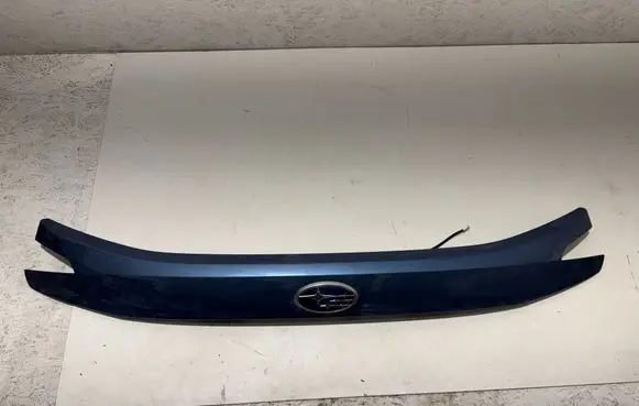 Subaru Forester SK Tailgate trim 91111SJ060