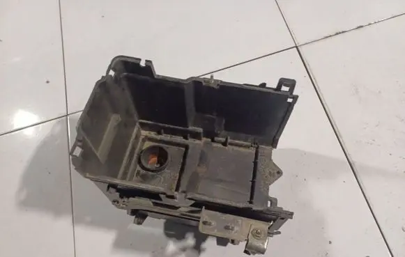 Mazda 3 II Battery box tray BP4K56040