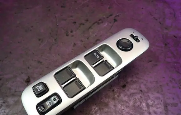 Suzuki Liana Quarter vent window switch 