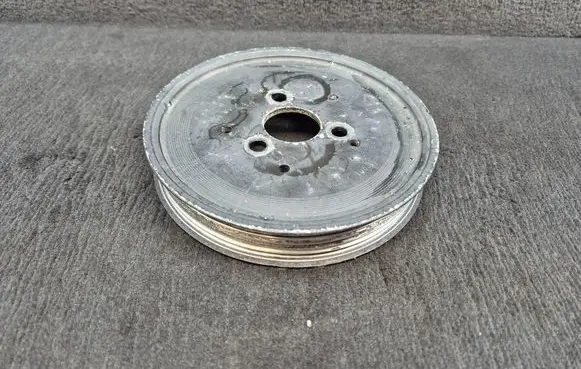Audi A6 S6 C6 4F Power steering pump pulley 06E145255C 06C145255