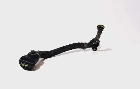 Peugeot 5008 Oil fill pipe 9684359980 1027982S01 9671044880