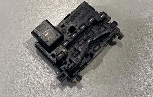 Volkswagen Golf Plus Steering angle sensor 1K0959654