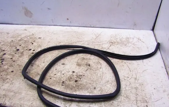 Mazda CX-5 Rubber seal rear door 1111