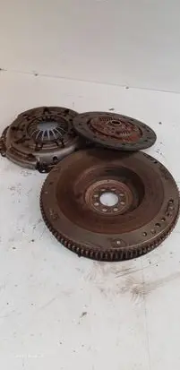 Nissan Almera Tino Clutch set kit 30100BN300