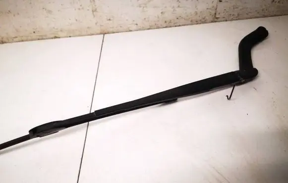 Land Rover Discovery 3 - LR3 Front wiper blade arm DKB500040PMD