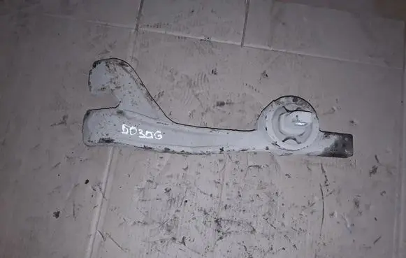 Mercedes-Benz Vito Viano W639 Rear upper control arm/wishbone A6393530495