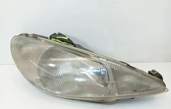 Peugeot 206 Headlight/headlamp 9640559480 89005131 PPT40
