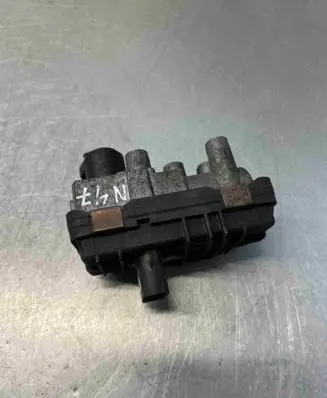 BMW 5 F10 F11 Turbine electric control actuator 4933519411