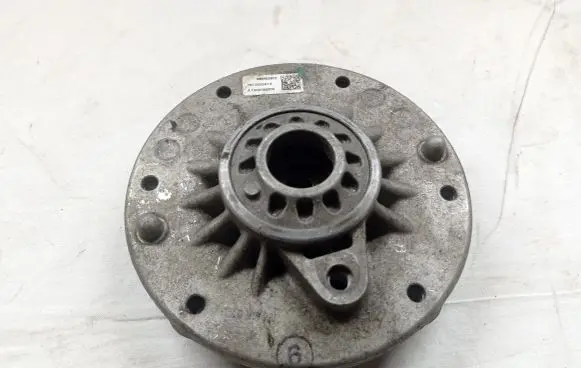 BMW 4 F32 F33 Coil spring mount 787005501A 68698801