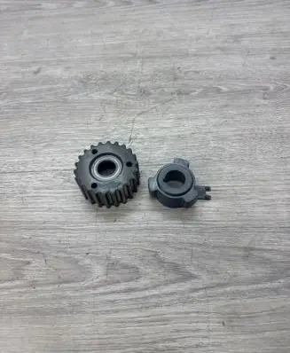 Volkswagen Polo V 6R Fuel pump gear (pulley) 04L130227