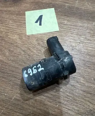 BMW 5 E60 E61 Parking PDC sensor 6989075