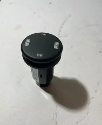 Land Rover Range Rover Sport L494 USB socket connector FK7219010AB 20180504