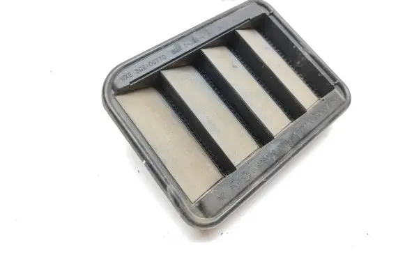 BMW X2 F39 Quarter panel pressure vent 60829010