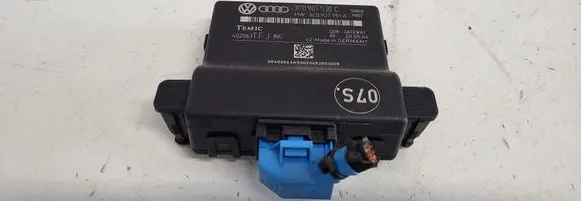 Volkswagen PASSAT B6 Gateway control module 3C0907530C 402063