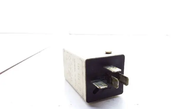 Renault Espace II Other relay 1179131 0332512010