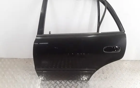 Toyota Corolla E110 Rear door