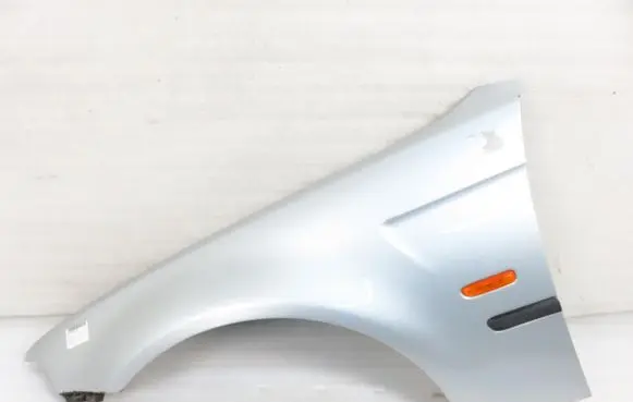 BMW 3 E46 Fender