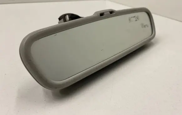 Volkswagen Caddy Rear view mirror (interior) E11025610