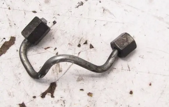 Toyota Yaris Fuel line pipe