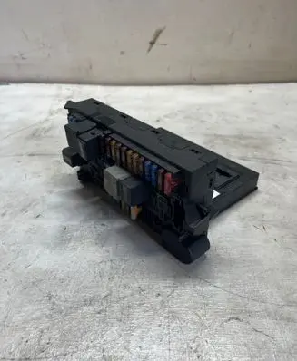 Mercedes-Benz E W211 SAM control unit 2115453901