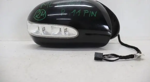 Mercedes-Benz ML W164 Front door electric wing mirror