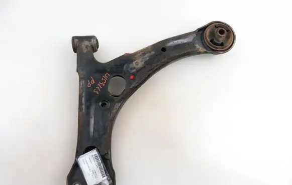 Toyota Corolla Verso E121 Front control arm 