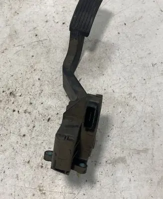 Peugeot Boxer Accelerator throttle pedal 1369473080 B720