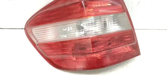 Mercedes-Benz ML W164 Rear/tail lights 404121L 404181L