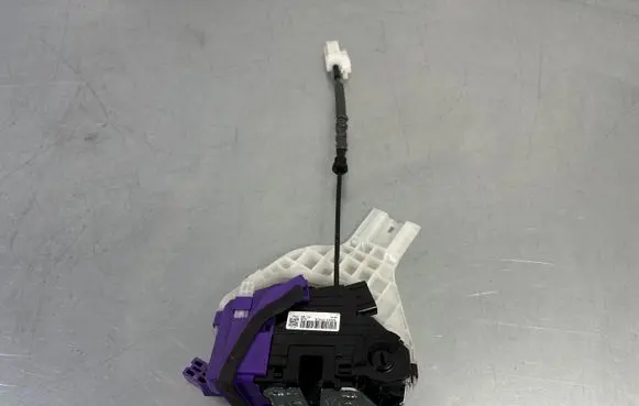Hyundai i30 Rear door lock 81410G3010