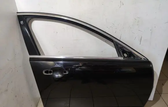 Jaguar XF X250 Front door