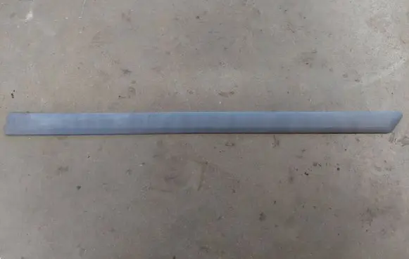 Rear fender molding trim